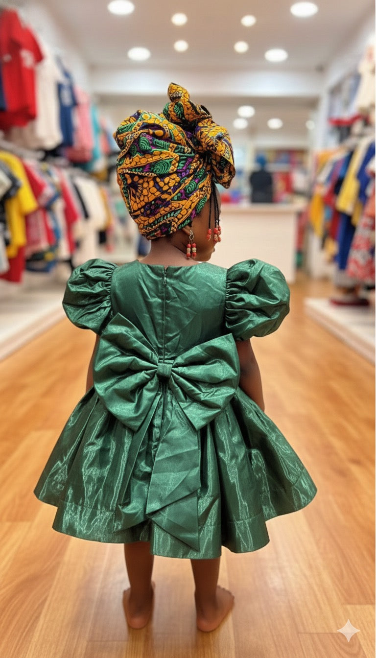 Robe Verte Brillante à Manches Bouffantes et Nœud