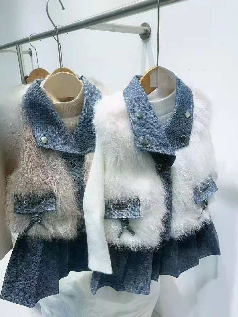 Ensemble Fille Chic - Veste Fourrure Denim + Pull + Jupe Plissée