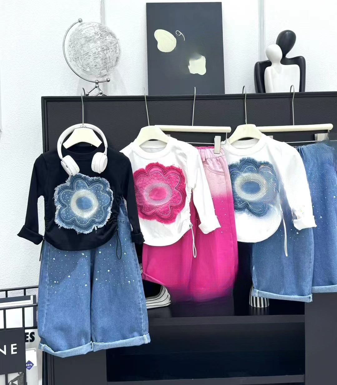 Ensemble Fille "Flower Glow" - T-shirt Fleur Brodée + Jean Large Perlé